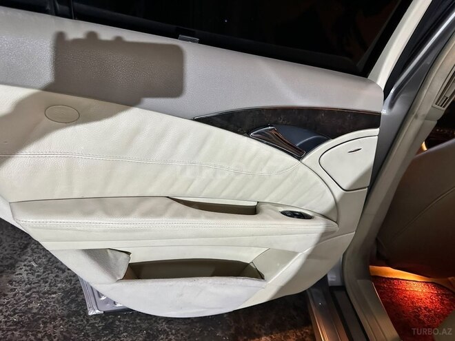Mercedes E 240 2004, 297,000 km - 2.6 l - Bakı