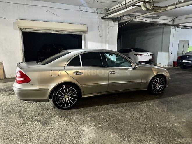 Mercedes E 240 2004, 297,000 km - 2.6 l - Bakı