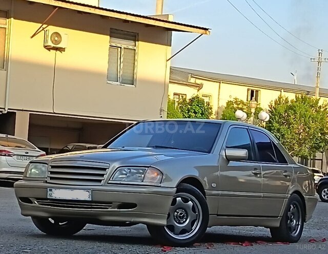Mercedes C 180 1993, 582,000 km - 1.8 л - Füzuli