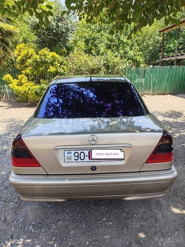 Mercedes C 180 1993, 582,000 km - 1.8 л - Füzuli