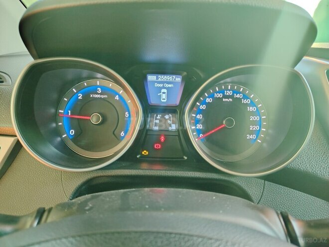 Hyundai i30 2014, 258,967 km - 1.6 л - Tovuz