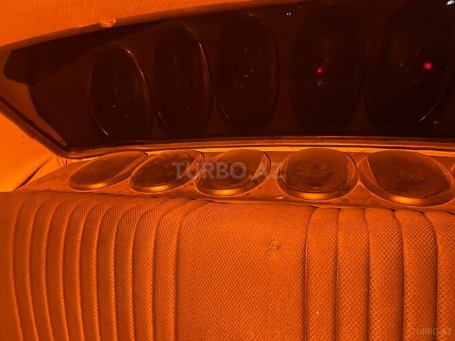 GAZ 24 1979, 75,000 km - 2.5 l - Salyan