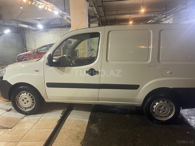 Fiat Doblo 2014, 240,500 km - 1.4 l - Bakı