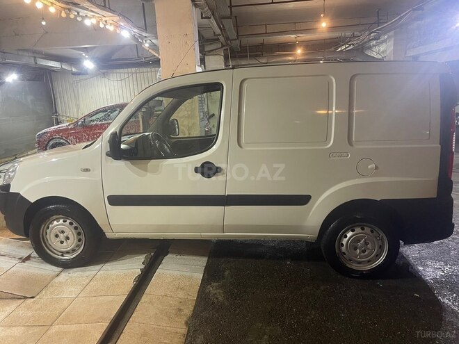 Fiat Doblo 2014, 240,500 km - 1.4 l - Bakı