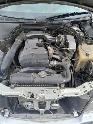 Mercedes C 200 1995, 261,624 km - 2.0 л - Qax