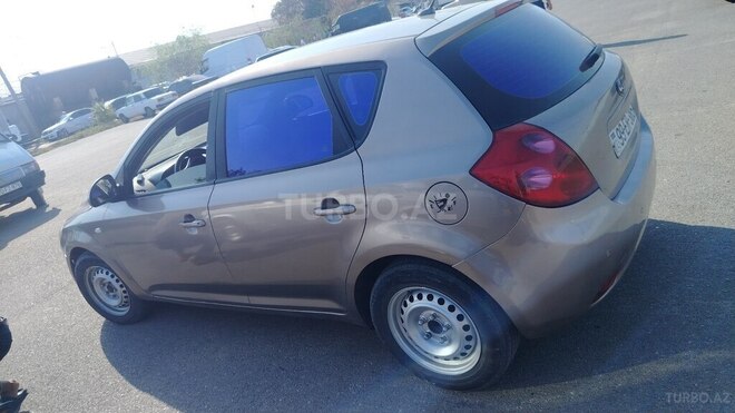 Kia Ceed 2008, 400,000 km - 1.6 l - Cəlilabad
