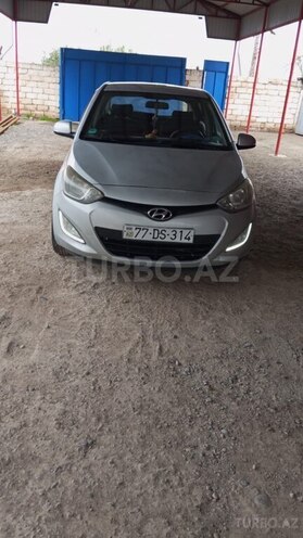 Hyundai i20 2013, 190,000 km - 1.1 l - Saatlı