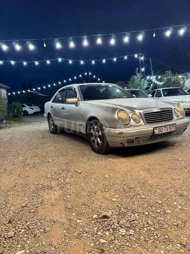 Mercedes E 280 1996, 450,000 km - 2.8 l - Xaçmaz
