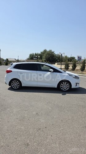 Kia Carens 2015, 181,000 km - 2.0 l - Neftçala