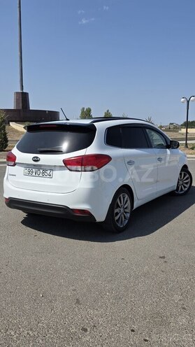 Kia Carens 2015, 181,000 km - 2.0 l - Neftçala