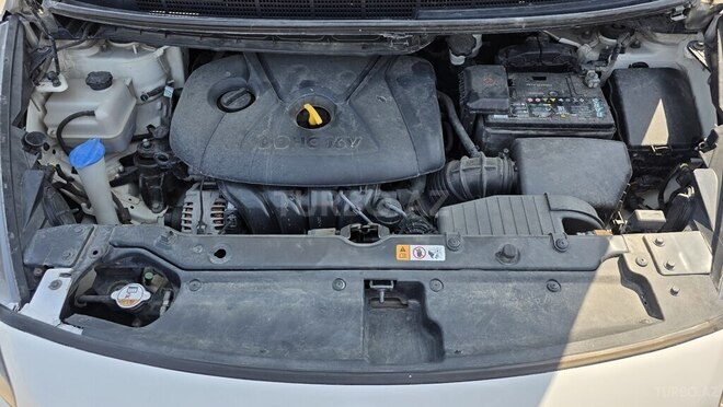 Kia Carens 2015, 181,000 km - 2.0 l - Neftçala
