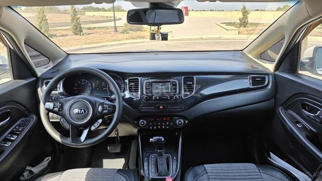 Kia Carens 2015, 181,000 km - 2.0 l - Neftçala