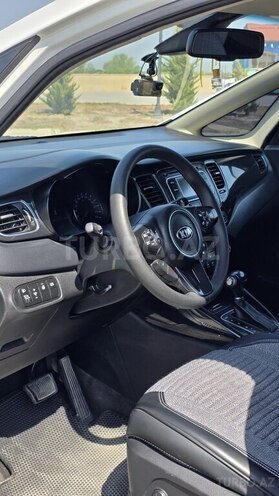 Kia Carens 2015, 181,000 km - 2.0 l - Neftçala