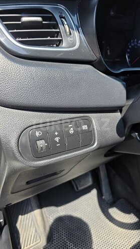 Kia Carens 2015, 181,000 km - 2.0 l - Neftçala
