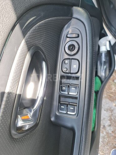 Kia Carens 2015, 181,000 km - 2.0 l - Neftçala