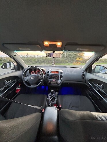 Kia Ceed 2008, 400,000 km - 1.6 l - Cəlilabad