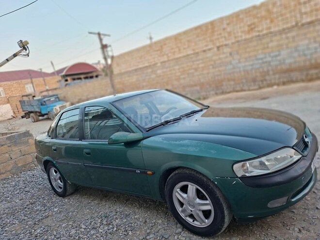 Opel Vectra 1997, 200,000 km - 1.8 l - Bakı