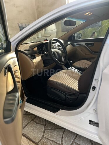 Hyundai Elantra 2013, 198,000 km - 1.6 l - Ağstafa