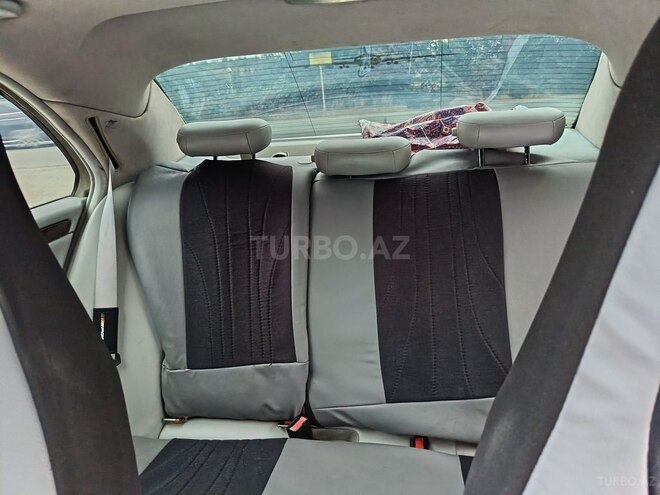 Mercedes C 240 2002, 350,000 km - 2.6 l - Quba