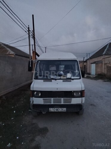 Mercedes 208 D 1994, 400,000 km - 2.2 l - Bakı