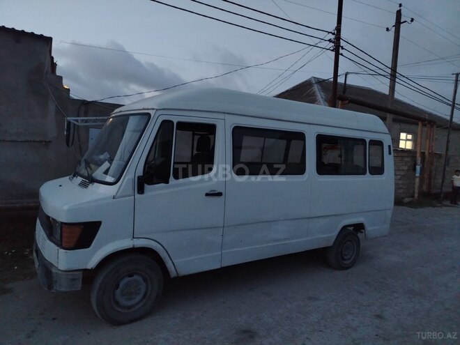 Mercedes 208 D 1994, 400,000 km - 2.2 l - Bakı