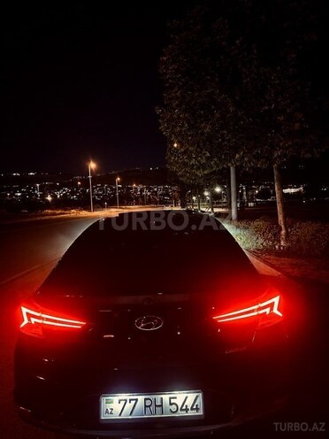 Hyundai Elantra 2019, 121,000 km - 2.0 l - Bakı
