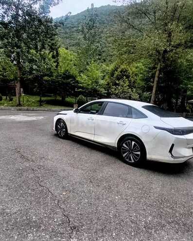 Changan Qiyuan A05 2025, 38,000 km - 1.5 л - Qax