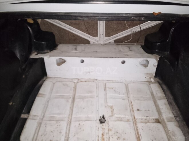 LADA (VAZ) 2107 2003, 98,967 km - 1.6 l - Quba