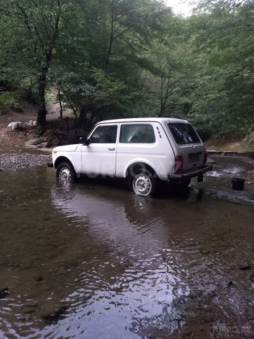 LADA (VAZ) Niva 2003, 200,000 km - 1.7 l - Astara
