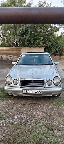 Mercedes E 200 1996, 322,455 km - 2.0 л - Bərdə