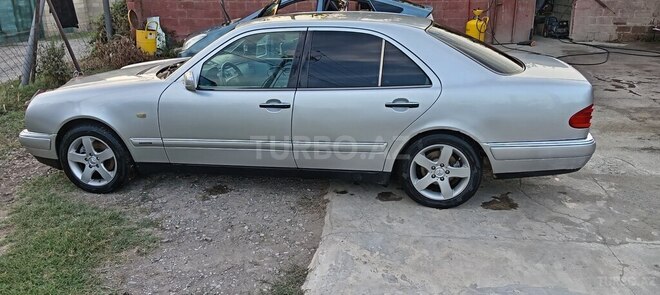 Mercedes E 200 1996, 322,455 km - 2.0 л - Bərdə