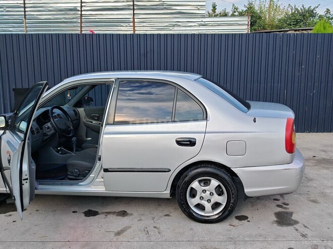 Hyundai Accent 2002, 300,000 km - 1.6 l - Balakən