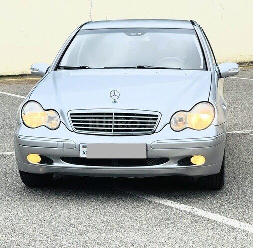 Mercedes C 240 2001, 299,630 km - 2.6 л - Sumqayıt