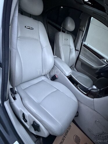Mercedes C 240 2001, 299,630 km - 2.6 л - Sumqayıt
