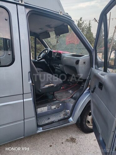 Ford Transit 1999, 422,500 km - 2.5 l - Füzuli
