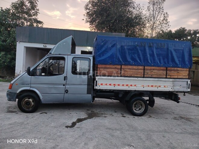 Ford Transit 1999, 422,500 km - 2.5 l - Füzuli