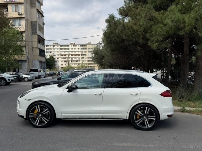 Porsche Cayenne Turbo 2010, 207,000 km - 4.8 л - Bakı