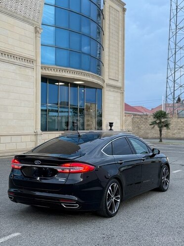 Ford Fusion (North America) 2017, 130,000 km - 2.0 l - Gəncə