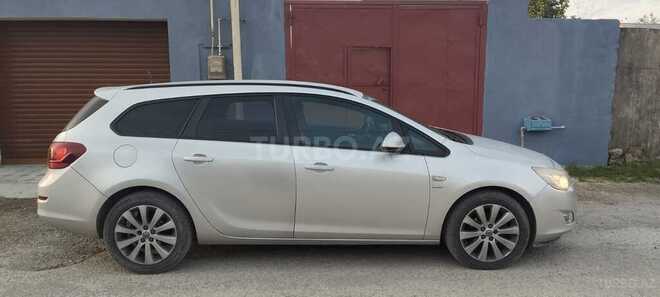 Opel Astra 2011, 334,000 km - 1.4 l - Bakı
