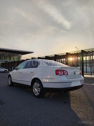 Volkswagen Passat 2010, 159,000 km - 1.8 l - Bakı