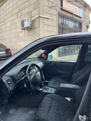 Mercedes C 180 1999, 315,423 km - 1.8 l - Qazax