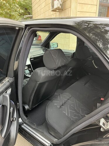 Mercedes C 180 1999, 315,423 km - 1.8 l - Qazax