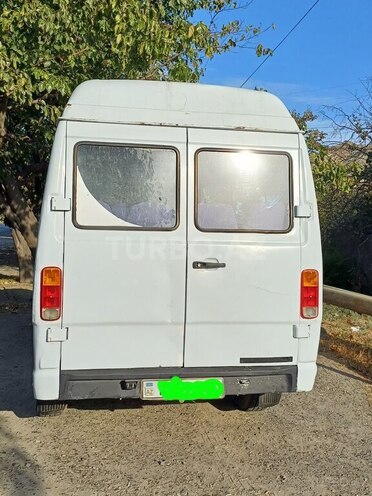 Mercedes 208 D 1994, 400,000 km - 2.3 l - Mingəçevir