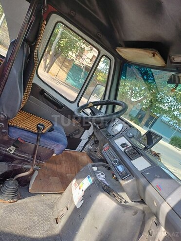 Mercedes 208 D 1994, 400,000 km - 2.3 l - Mingəçevir