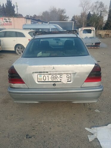 Mercedes C 200 1997, 300,000 km - 2.2 л - Bakı