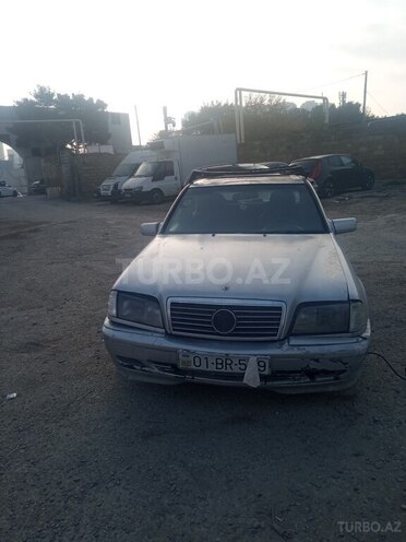 Mercedes C 200 1997, 300,000 km - 2.2 л - Bakı