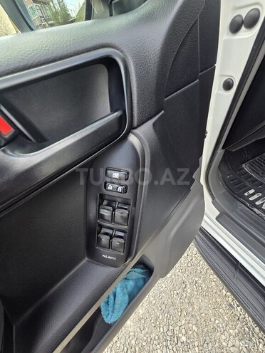 Toyota Land Cruiser Prado 2011, 373,000 km - 2.7 l - Bakı