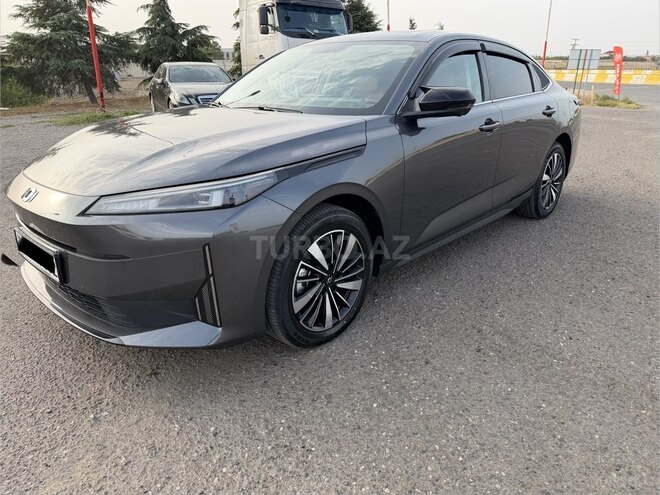 Changan Qiyuan A05 2025, 3,500 km - 1.5 л - Gəncə