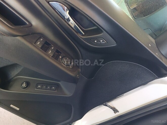 Chevrolet Equinox 2018, 187,000 km - 2.0 л - Yevlax