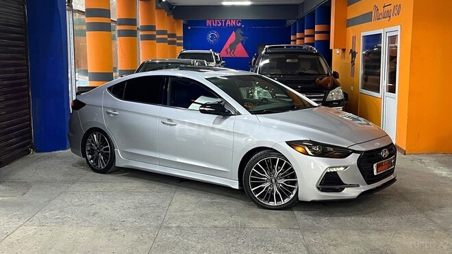 Hyundai Elantra 2018, 132,800 km - 1.6 l - Sumqayıt